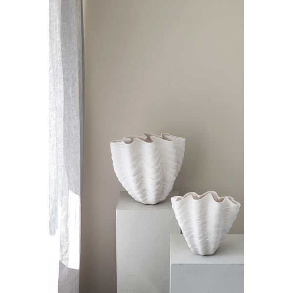 Valge polüresiinist vaas (kõrgus 22 cm) Shell - Mette Ditmer Denmark-image-1