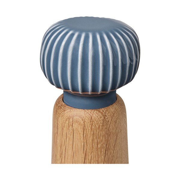 Hall-sinine tammepuidust vürtsiveski Hammershoi portselanist detailiga, kõrgus 17,5 cm. Hammershøi - Kähler Design-image-2