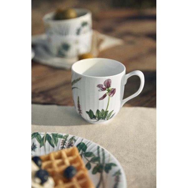 Valge portselanist kruus 330 ml Hammershøi Summer - Kähler Design-image-2