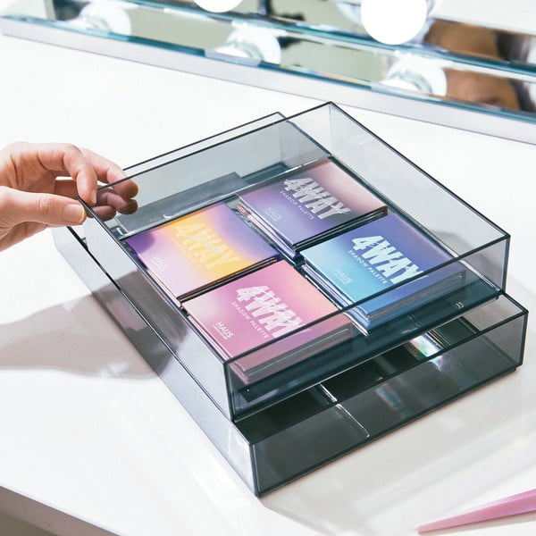 Matt must kosmeetikatoodete korraldaja vannitoas, mis on valmistatud taaskasutatud plastikust - iDesign-image-1