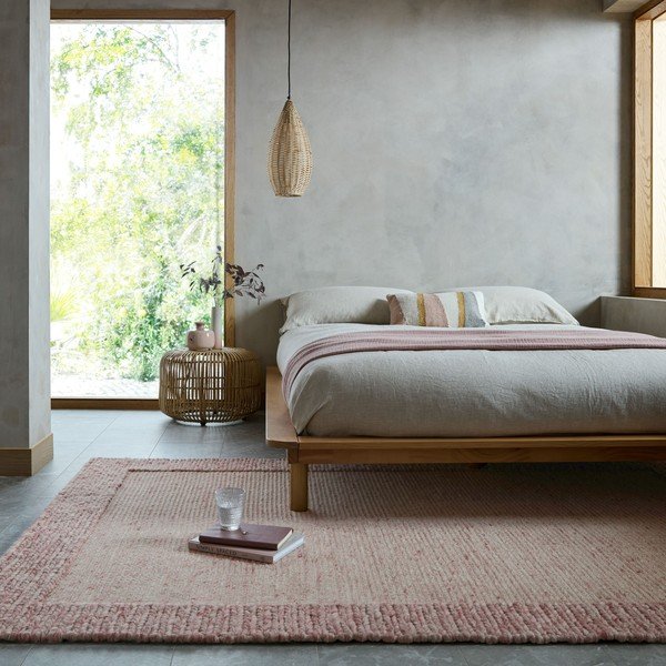 Heleroosa käsitsi kootud villasegu vaip 120x170 cm Rue - Flair Rugs-image-1