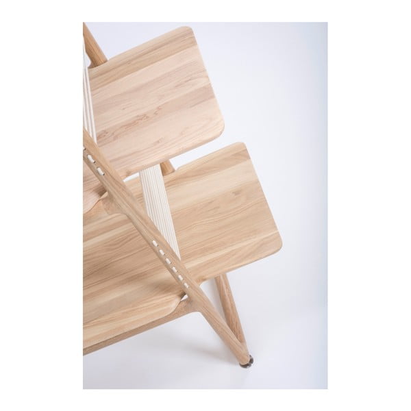 Raamaturiiul on valmistatud täispuidust tammepuust , kõrgus 216 cm Muse - Gazzda-image-4