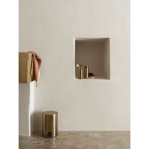 Messingivärvi terasest pedaaliga prügikast 3 l Modo - Blomus-image-1