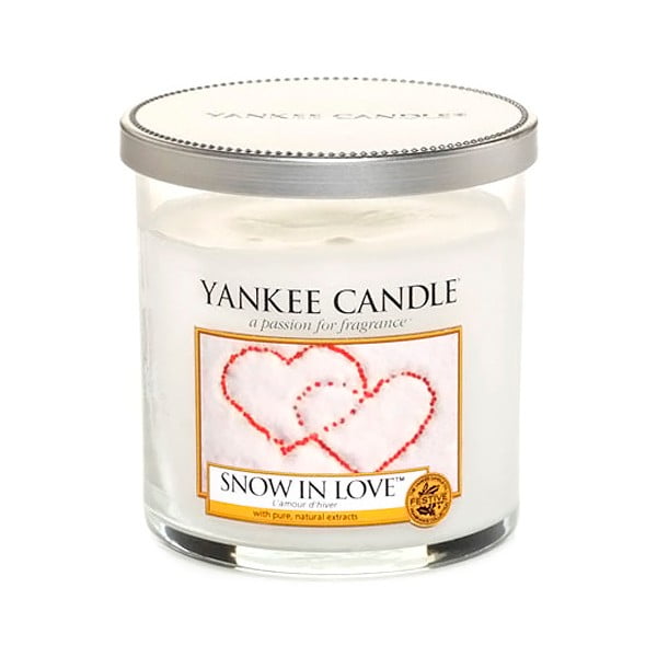 Vonná svíčka Yankee Candle Zasněženi Láskou, doba hoření 30 - 40 hodin
