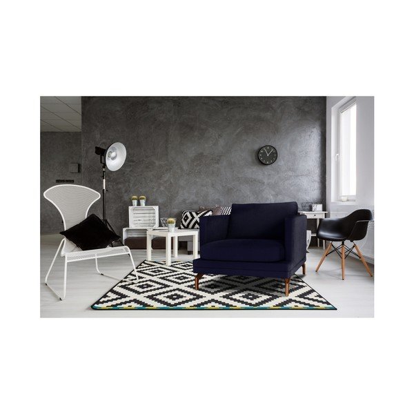 Tmavě modré křeslo Windsor & Co. Sofas Jupiter-image-4
