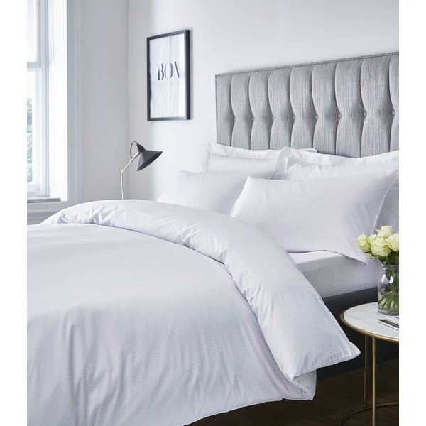 Valge voodipesu kaheinimesevoodile 200x200 cm Satin Stripe - Catherine Lansfield