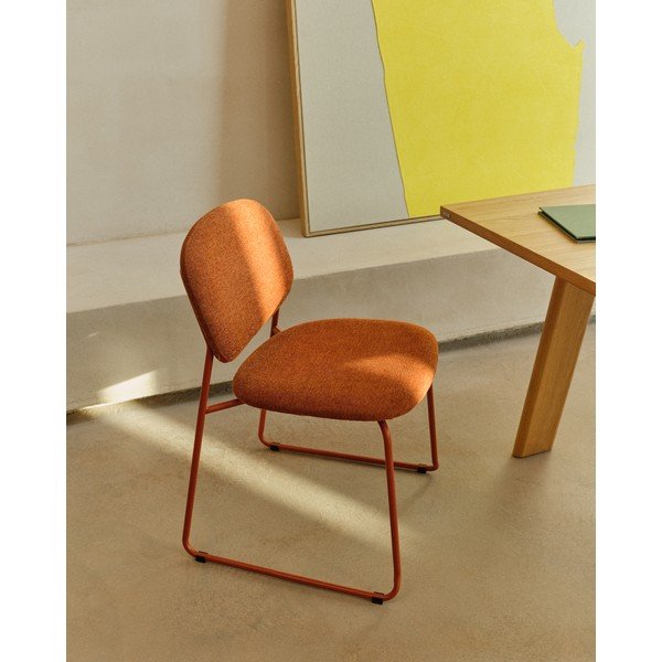 Terrakottapunane metallist virnastatav söögitool Meli - Kave Home-image-1