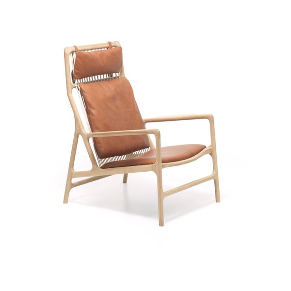 Massiivse tamme konstruktsiooniga ja konjaki pruunist pühvlinahast istmega tugitool. Dedo - Gazzda