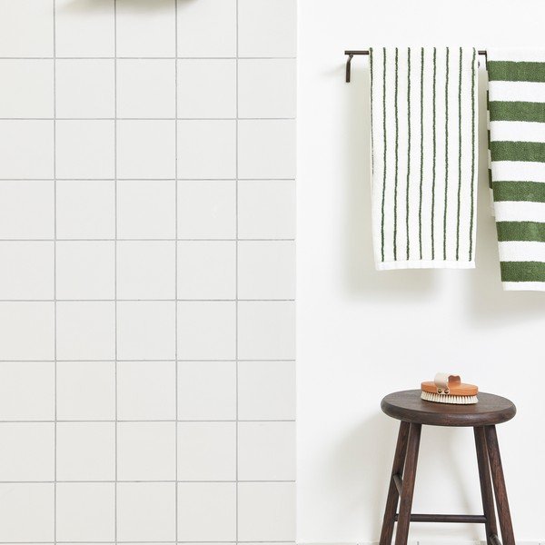 Pruun seinale kinnitatav vannitoa riiul roostevabast terasest Pieni - OYOY Living Design-image-3