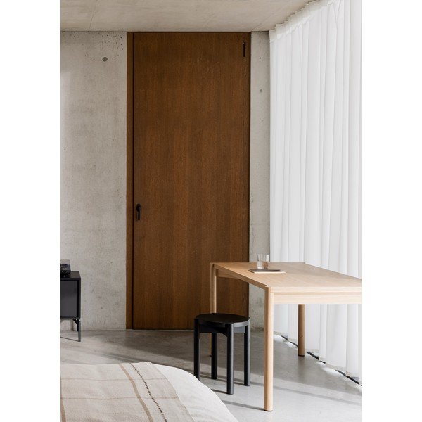 Mustast pöögipuust tool Hopp - noo.ma-image-3