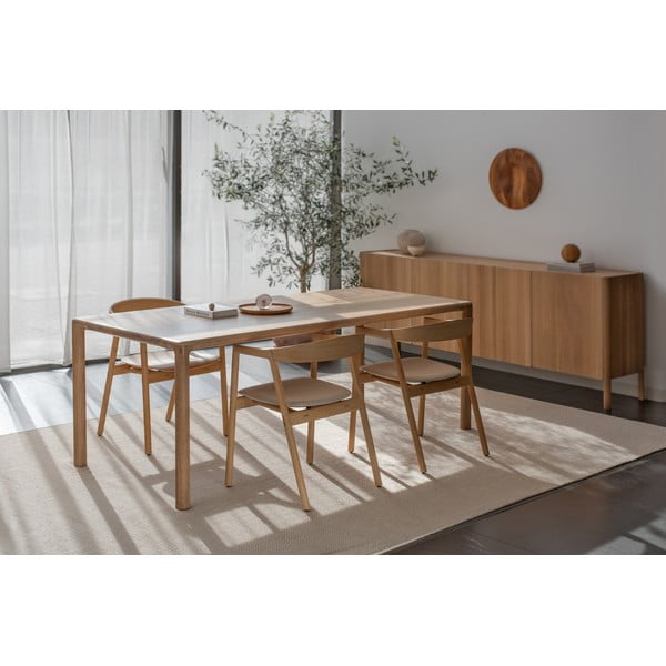 Söögitool on valmistatud massiivsest tammepuidust ja halli istmega. Muna - Gazzda-image-3