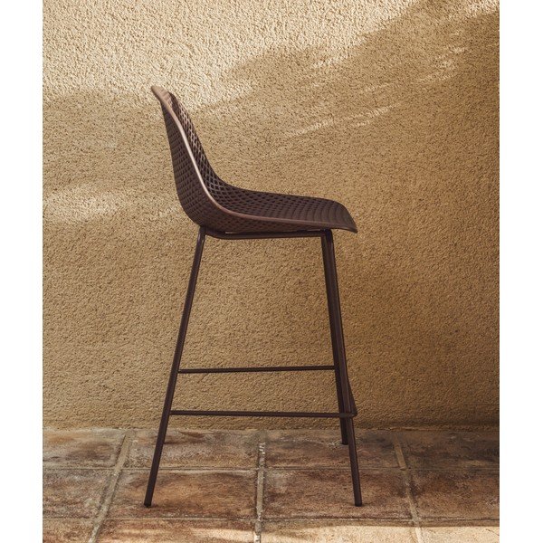 Pruun metallist/plastist aiabaaritool Quinby - Kave Home-image-1