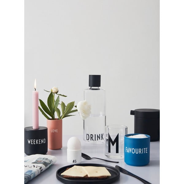 Must portselanist kruus 300 ml Weekend – Design Letters-image-1