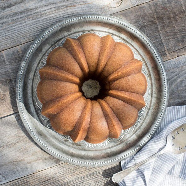 Kuldset värvi küpsetusvorm , 2,8 l Anniversary - Nordic Ware-image-1