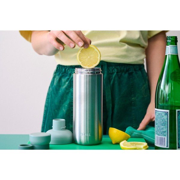 Must/hõbedane roostevabast terasest pudel 700 ml Vita - Mepal-image-1