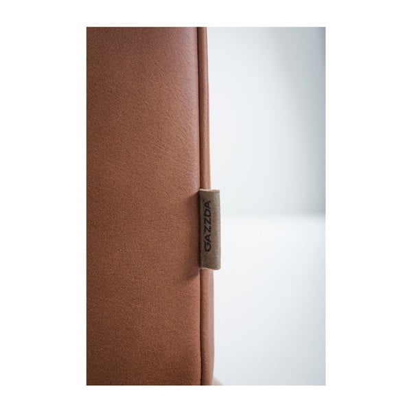 Konjaki pruun pühvlinahast diivan täispuidust tamme konstruktsiooniga , 240 cm Fawn - Gazzda-image-4