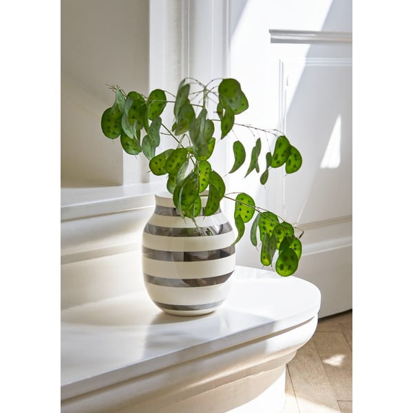 Valge hõbedaste detailidega kivivara vaas, kõrgus 20 cm Omaggio - Kähler Design-image-1