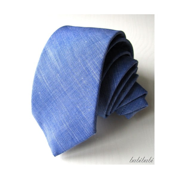 Modrá kravata se žíháním