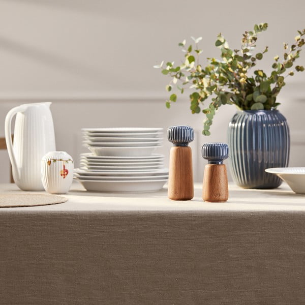 Valge tammepuidust vürtsiveski portselanist Hammershoi detailiga, kõrgus 13 cm Hammershøi - Kähler Design-image-1