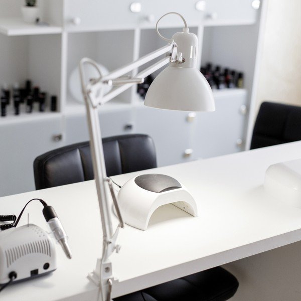 Valge laualamp painduva konstruktsiooniga/klambriga (kõrgus 73,5 cm) Tajo - Trio-image-1