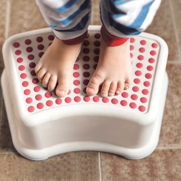 Valge ja sinine samm - Addis-image-1