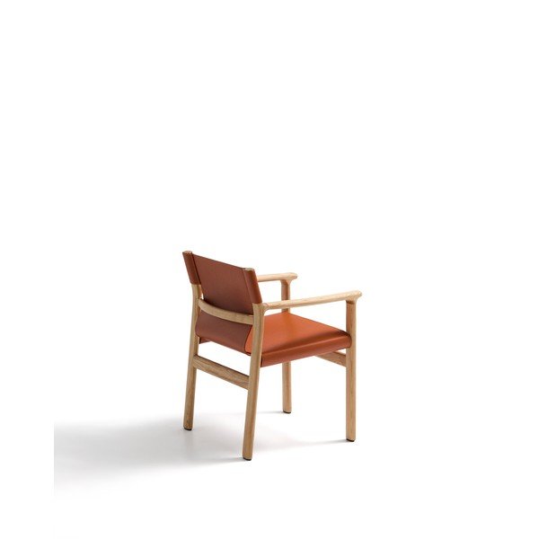 Konjakipruun söögitool saarepuidust käetugedega Jan - Kave Home-image-4