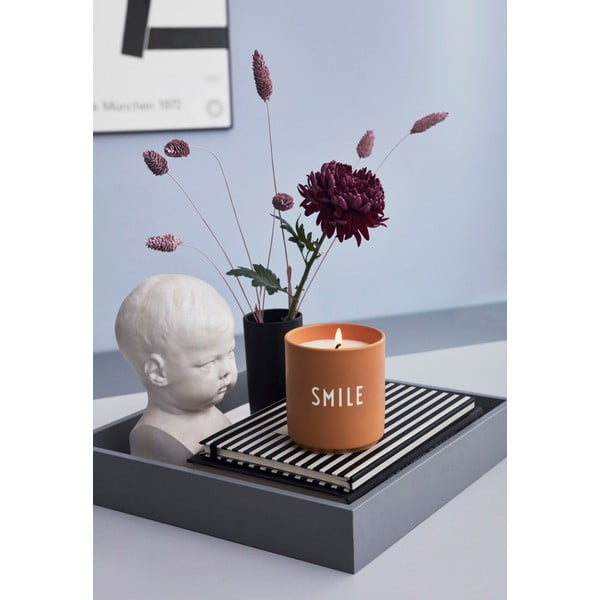 Lõhnastatud sojaküünal Smile - Design Letters-image-1