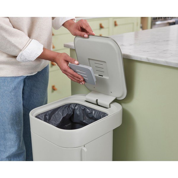 Beež pedaaliga terasest prügikast 40 l Porta - Joseph Joseph-image-1