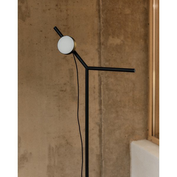 Must hämardatav LED-põrandalamp (kõrgus 160 cm) Orey - Kave Home-image-1