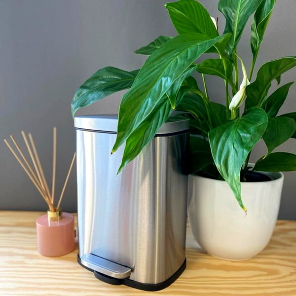 Matt hõbedane terasest prügikast 5 l Akira - Spirella-image-1