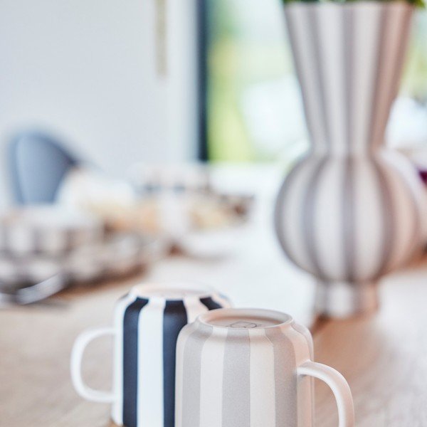 Beež käsitööna valminud kivinõu vaas (kõrgus 28 cm) Toppu - OYOY Living Design-image-3