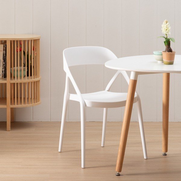 Valged plastikust söögitoolid 2tk komplektis - Ixia-image-1