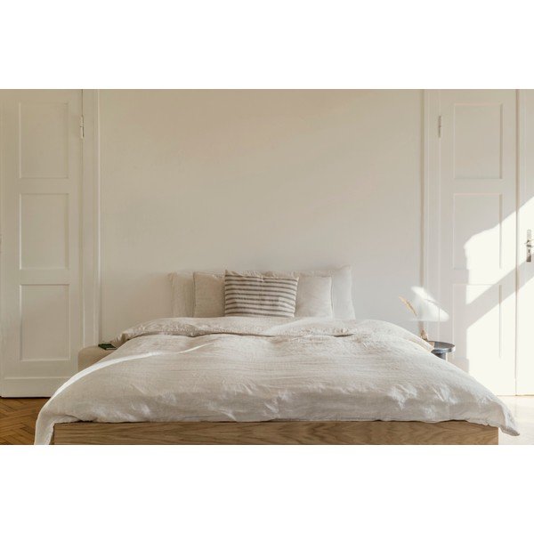 Kaheinimesevoodi puitlaastplaadist, tammepuust dekooriga, ilma peatsita ja liistudest raamiga, 180x200 cm, naturaalses värvitoonis Streiko - noo.ma-image-3