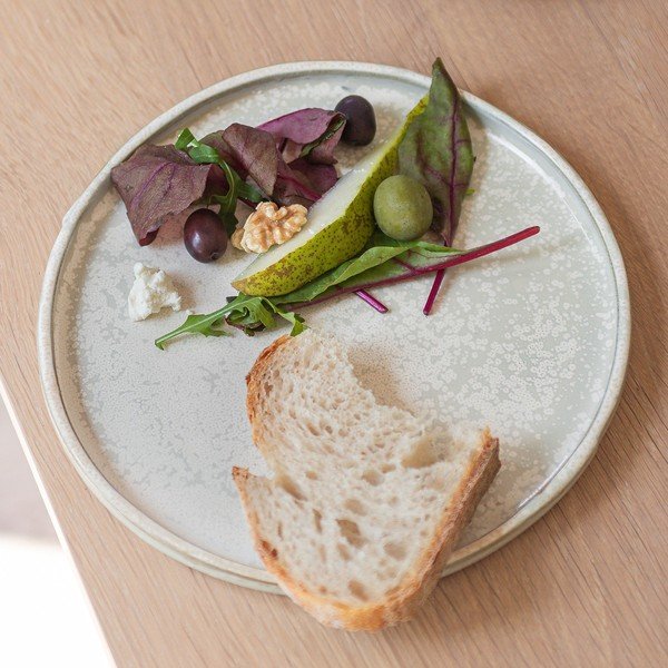 Valged taldrikud 2 tk komplektis kivist ø 20 cm Sand Grain - Mette Ditmer Denmark-image-4