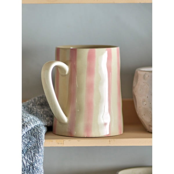 Valge-roosa kivikeraamikast kruus 440 ml Begonia - Bloomingville-image-1