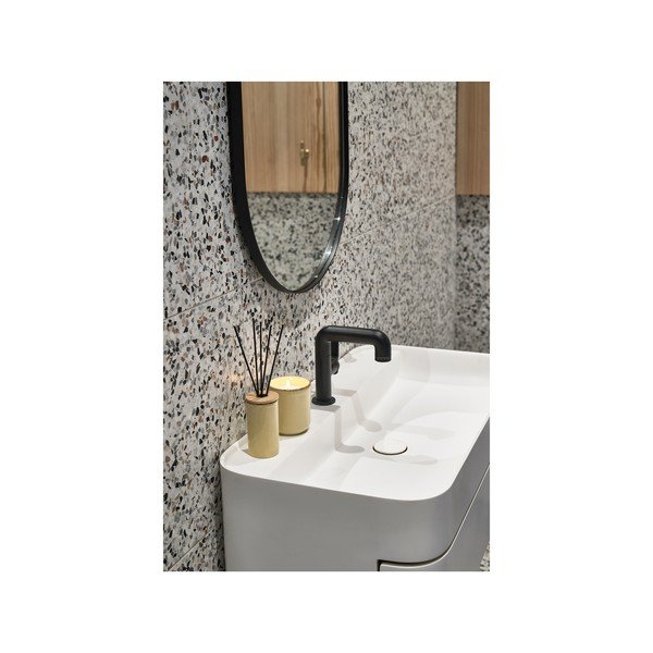 Lõhnaküünal, põlemisaeg 30 h Iris Cucumber Blossom - Villa Collection-image-1