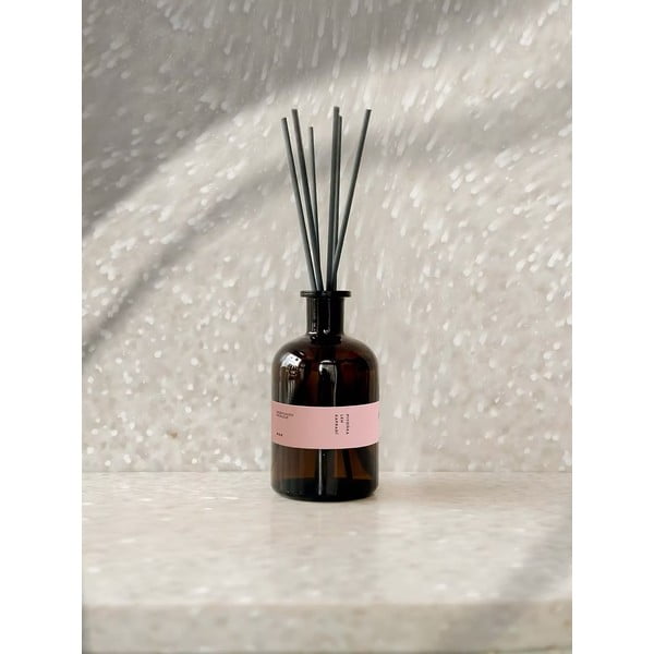 Kodulõhnastaja #68 Peony, Linen and Fern - Perfumed Prague