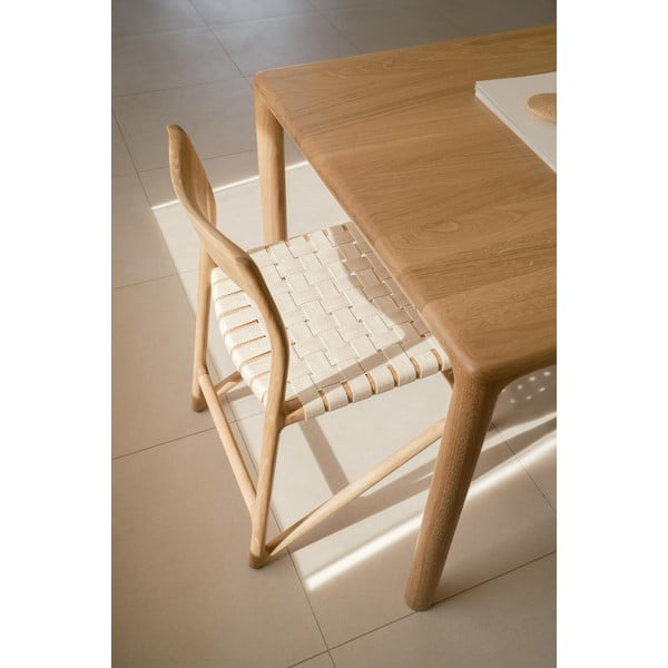 Valge istmega söögitool, mis on valmistatud täispuidust tammepuust. Fawn - Gazzda-image-3