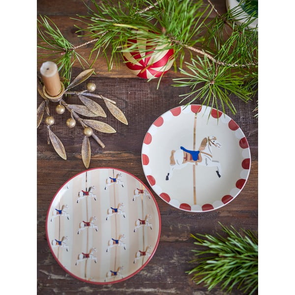 Kreemid jõulumotiiviga magustoidutaldrikud, 2 tk komplektis ø 16 cm Merry-go-round - Bloomingville-image-1