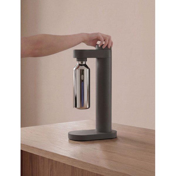 Roostevabast terasest hõbedane pudel soodaautomaadil Brus - Stelton-image-3