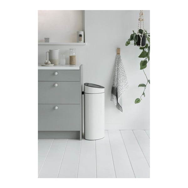 Valge puutetundlik terasest prügikast 40 l Touch Bin – Brabantia-image-4