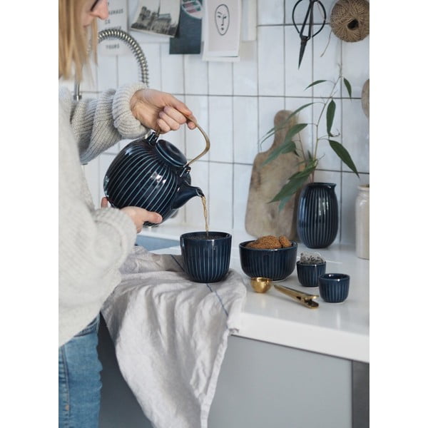 Tumesinine portselanist teekann Hammershoi, 1,2 l Hammershøi - Kähler Design-image-1