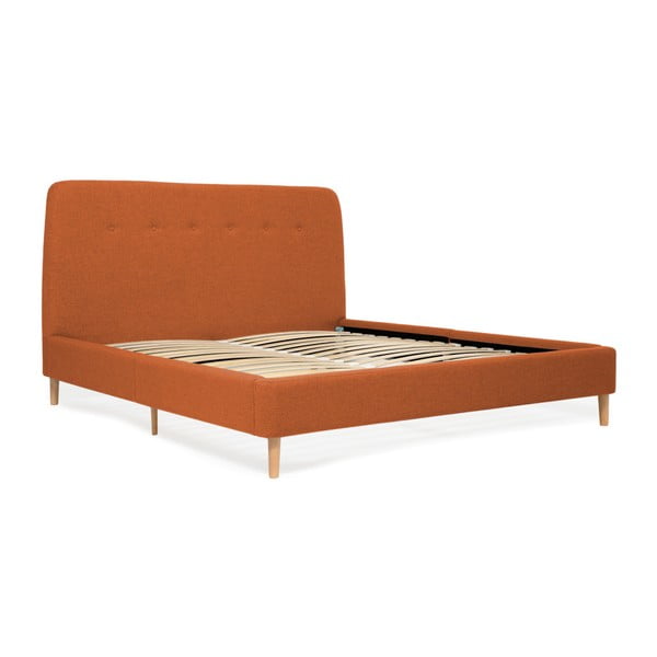Oranžová dvoulůžková postel s dřevěnými nohami Vivonita Mae King Size, 180 x 200 cm