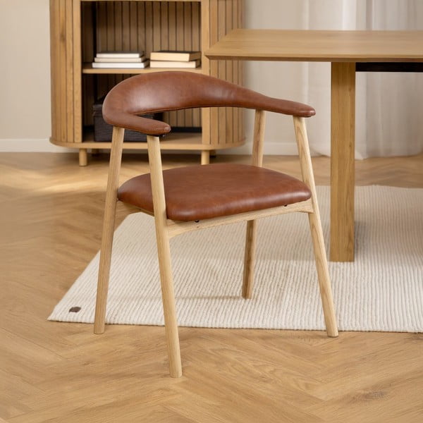 Pruun kunstnahast söögitool Addi - Actona-image-1