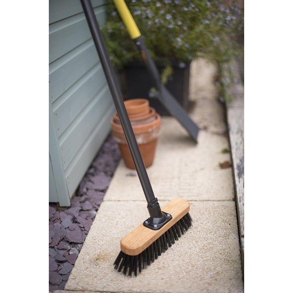 Must luud Essentials - Addis-image-2