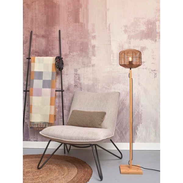 Puiduvärvi rotangist lambivarjuga põrandalamp (kõrgus 130 cm) Tanami - Good&Mojo-image-1