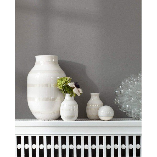 Valge keraamiline vaas , kõrgus 12,5 cm Omaggio - Kähler Design-image-1