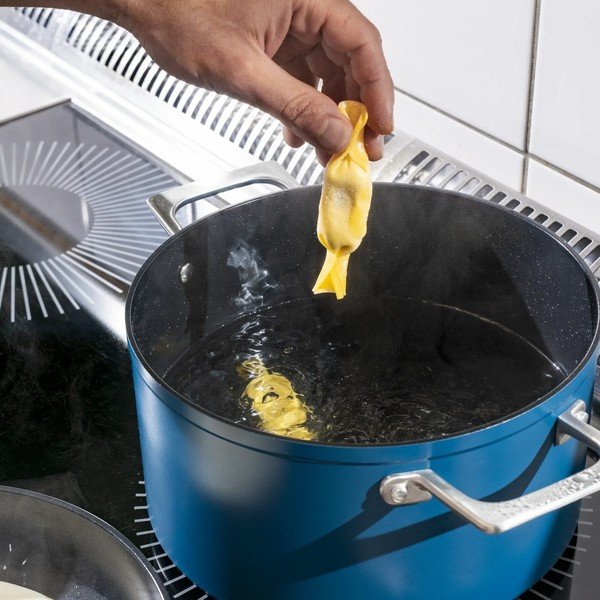 Pott kaane/keraamilise pinnaga 2,4 l Meda 4.0 - FABINI-image-4