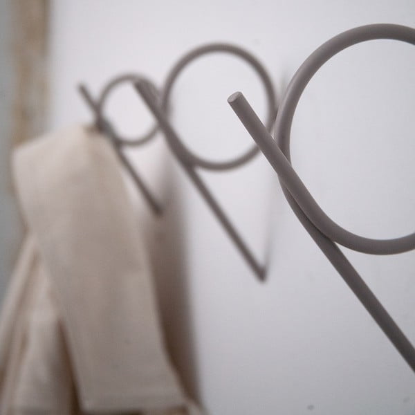 Hall-beež metallist seinanagi Tuba - Spinder Design-image-1