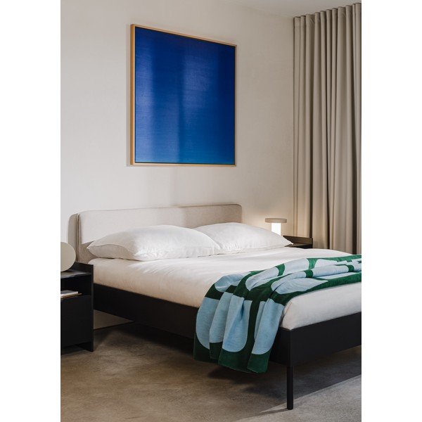 Must polsterdatud/puitlaastplaadist kaheinimesevoodi liistudest raamiga 160x200 cm Streiko - noo.ma-image-1